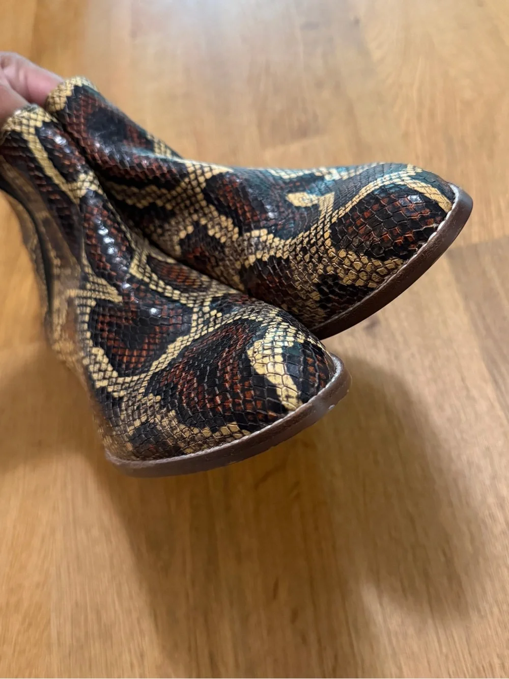 Madewell 7.5 Carina Snake Embossed Leather Ankle Chelsea Boot